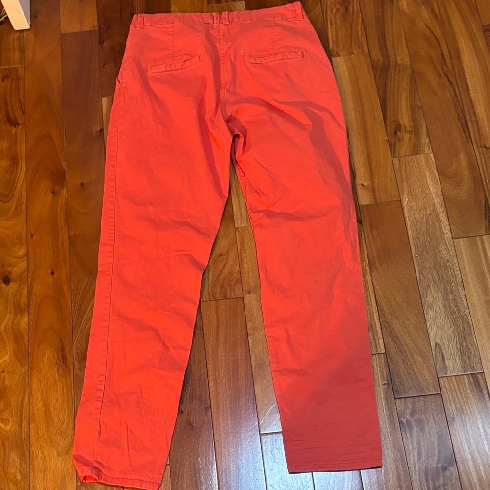 H&M Bright red pants chino with front and back pockets size 6